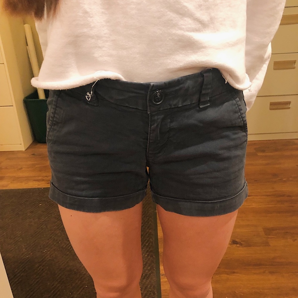 MAKE AN OFFER: American Eagle Shorts!!